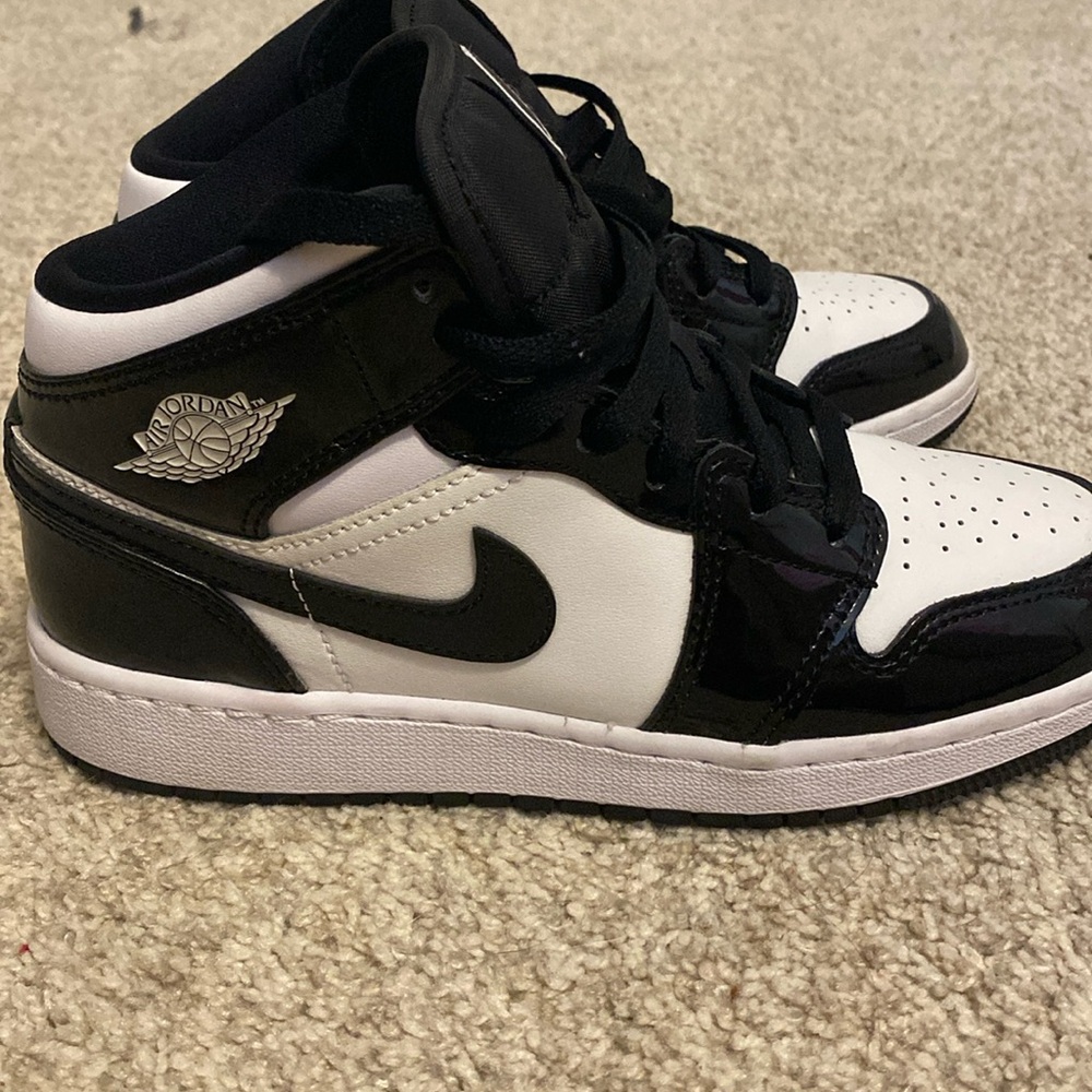 Black Nike Air Jordans